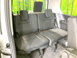 3列目シートはもちろん状態良好☆大人でもゆったりと座って頂けますので、大人数でのお出かけもラクラクです♪ご家族で、気の知れた仲間で、ドライブに行くのが楽しみですね♪
