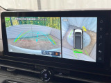 【アラウンドビューモニター】専用のカメラにより、上から見下ろしたような視点で360度クルマの周囲を確認することができます☆死角部分も確認しやすく、狭い場所での切り返しや駐車もスムーズに行えます。
