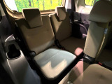 3列目シートはもちろん状態良好☆大人でもゆったりと座って頂けますので、大人数でのお出かけもラクラクです♪ご家族で、気の知れた仲間で、ドライブに行くのが楽しみですね♪