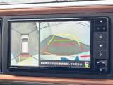 【パノラマモニター】専用のカメラにより、上から見下ろしたような視点で360度クルマの周囲を確認することができます☆死角部分も確認しやすく、狭い場所での切り返しや駐車もスムーズに行えます。