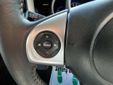 ステアリング左側にはオーディオコントロールスイッチがございます。