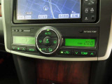 オートエアコンを装備しております。