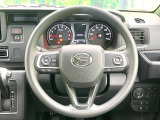 ステアリングも使用感が少なく、きれいな状態となっております♪