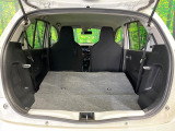 普段のお買い物や通勤、送迎等に十分な荷室スペースを確保しております。セカンドシートを倒すと、大きな荷物の積載も可能です♪