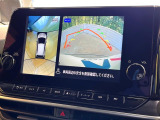 【アラウンドビューモニター】専用のカメラにより、上から見下ろしたような視点で360度クルマの周囲を確認することができます☆死角部分も確認しやすく、狭い場所での切り返しや駐車もスムーズに行えます。
