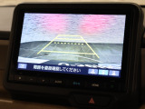 バックカメラが装備されており、後方の安全確認はもちろんのこと狭い場所での駐車や雨の日・夜間など視界の悪いコンディションでのストレスの軽減にもなります!