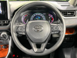 ステアリングも使用感が少なく、きれいな状態となっております♪