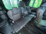 3列目シートはもちろん状態良好☆大人でもゆったりと座って頂けますので、大人数でのお出かけもラクラクです♪ご家族で、気の知れた仲間で、ドライブに行くのが楽しみですね♪