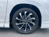 安心、安全なお車にお乗りいただくために、お得なメンテナンスパックもご用意しております。購入から納車後まで新車王国にてお客様の愛車のトータルサポートをさせていただきます。