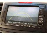 バックカメラが装備されており、後方の安全確認はもちろんのこと狭い場所での駐車や雨の日・夜間など視界の悪いコンディションでのストレスの軽減にもなります!