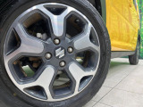 【純正15インチアルミホイール】外観にマッチした純正アルミホイールを装着しております。各種社外アルミホイールや、スタッドレスタイヤも取扱いしております。是非ご相談ください♪
