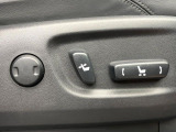 【パワーシート】スイッチ一つで簡単にシートの微調整が可能!電動だから力もいりません!快適なシートポジションにセットして、快適なドライブをお楽しみください。