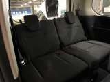 3列目シートはもちろん状態良好☆大人でもゆったりと座って頂けますので、大人数でのお出かけもラクラクです♪ご家族で、気の知れた仲間で、ドライブに行くのが楽しみですね♪