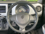 ステアリングも使用感が少なく、きれいな状態となっております♪