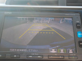 駐車するとき、後ろのスペースがどれくらいあるかわからず、うまく停められない・・なんてことを防ぐ、バックカメラを装備!