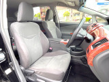運転席シート廻りは使用感も少なく、良好な状態となっています。前オーナー様が丁寧に使っていたことがよくわかりますね。