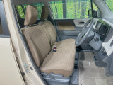 運転席シート廻りは使用感も少なく、良好な状態となっています。丁寧に使われていたことがよくわかりますね。