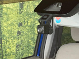 【ドライブレコーダー】ドライブレコーダー装備!走行中はもちろん、あおり運転や事故に遭遇した際、映像で記録し、万一のリスクに備えます。※記録用SDカードはお客様ご自身でご準備いただく必要があります。