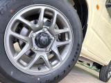 【純正16インチアルミホイール】外観にマッチした純正アルミホイールを装着しております。各種社外アルミホイールや、スタッドレスタイヤも取扱いしております。是非ご相談ください♪