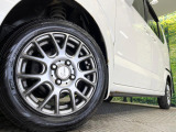 【14インチアルミホイール】外観にマッチしたアルミホイールを装着しております。各種アルミホイールや、スタッドレスタイヤも取扱いしております。是非ご相談ください♪