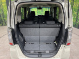 普段のお買い物や通勤、送迎等に十分な荷室スペースを確保しております。セカンドシートを倒すと、大きな荷物の積載も可能です♪