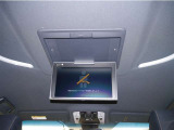 後席モニター