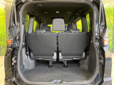 普段のお買い物や通勤、送迎等に十分な荷室スペースを確保しております。セカンドシートを倒すと、大きな荷物の積載も可能です♪