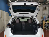 ラゲッジスペースは、日常において充分な広さを確保☆開口部も広く、積み下ろしもラクラクです♪♪