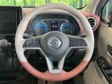 【純正革巻きステアリング】上質な革を使用することで、手にしっかり馴染みとても運転しやすいハンドルです♪