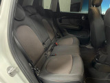 ●後部座席も気になるようなキズ・汚れやへたり等、大きなダメージはなく、良好な状態です。