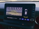 バックカメラも装備しております。車庫入れの苦手なお客様も安心!重宝してくれます!