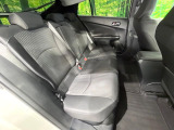 後部座席も気になるようなキズ・汚れやへたり等、大きなダメージはなく、良好な状態です。