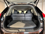 ラゲッジルームも広々、開口部が広く荷物を積む時も積みやすくなっています!