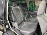 後部座席も気になるようなキズ・汚れやへたり等、大きなダメージはなく、良好な状態です。