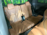 3列目シートはもちろん状態良好☆大人でもゆったりと座って頂けますので、大人数でのお出かけもラクラクです♪ご家族で、気の知れた仲間で、ドライブに行くのが楽しみですね♪