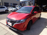 ノート 1.2 S FOUR 4WDのレッドが入荷! 日本全国納車可能です。皆様のお問い合わせお待ちしています。