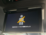 【後席モニター】家族や友人とお出かけする機会が多い方に大人気の後席モニターを装備!見やすい位置に画面がありテレビやDVDの視聴も快適!友達もお子様も、後席にしか乗らなくなるかも??
