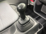 【フロア5速MT】5速MT!!スポーティーな走行をお楽しみいただけます♪