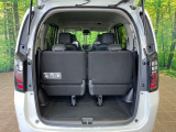 普段のお買い物や通勤、送迎等に十分な荷室スペースを確保しております。サードシートを倒すと、大きな荷物の積載も可能です♪