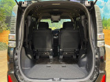 普段のお買い物や通勤、送迎等に十分な荷室スペースを確保しております。セカンドシートを倒すと、大きな荷物の積載も可能です♪