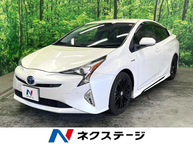 トヨタ プリウス 