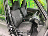 運転席シート廻りは使用感も少なく、良好な状態となっています。丁寧に使われていたことがよくわかりますね。