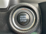 エンジンスタートはプッシュ仕様です!
