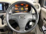 ステアリングも使用感が少なく、きれいな状態となっております♪