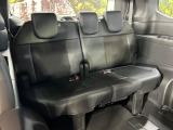3列目シートはもちろん状態良好☆大人でもゆったりと座って頂けますので、大人数でのお出かけもラクラクです♪ご家族で、気の知れた仲間で、ドライブに行くのが楽しみですね♪