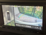 【パノラミックビューモニター】専用のカメラにより、上から見下ろしたような視点で360度クルマの周囲を確認することができます☆死角部分も確認しやすく、狭い場所での切り返しや駐車もスムーズに行えます。