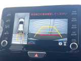 【パノラミックビューモニター】専用のカメラにより、上から見下ろしたような視点で360度クルマの周囲を確認することができます☆死角部分も確認しやすく、狭い場所での切り返しや駐車もスムーズに行えます。