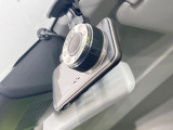 【ドライブレコーダー】ドライブレコーダー装備!走行中はもちろん、あおり運転や事故に遭遇した際、映像で記録し、万一のリスクに備えます。※記録用SDカードはお客様ご自身でご準備いただく必要があります。