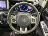 ステアリングも使用感が少なく、きれいな状態となっております♪