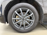 タイヤホイールもきれいです。